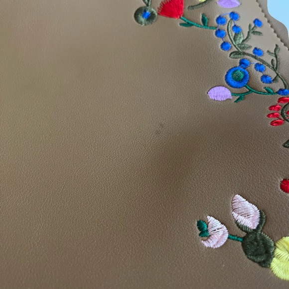 Satchel Tan Purse Floral Print Designs With Detachable Straps - Picture 8 of 9